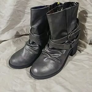 Blowfish silver gray ankle boot